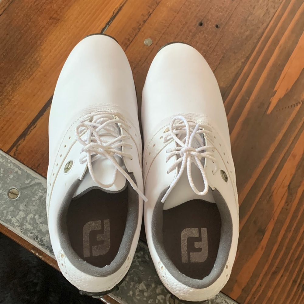 Foot joy ladies golf shoe size 7 worn once